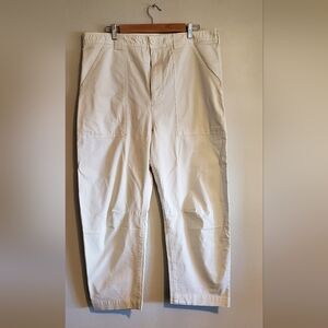 Banana Republic Cream Capris Relaxed Fit